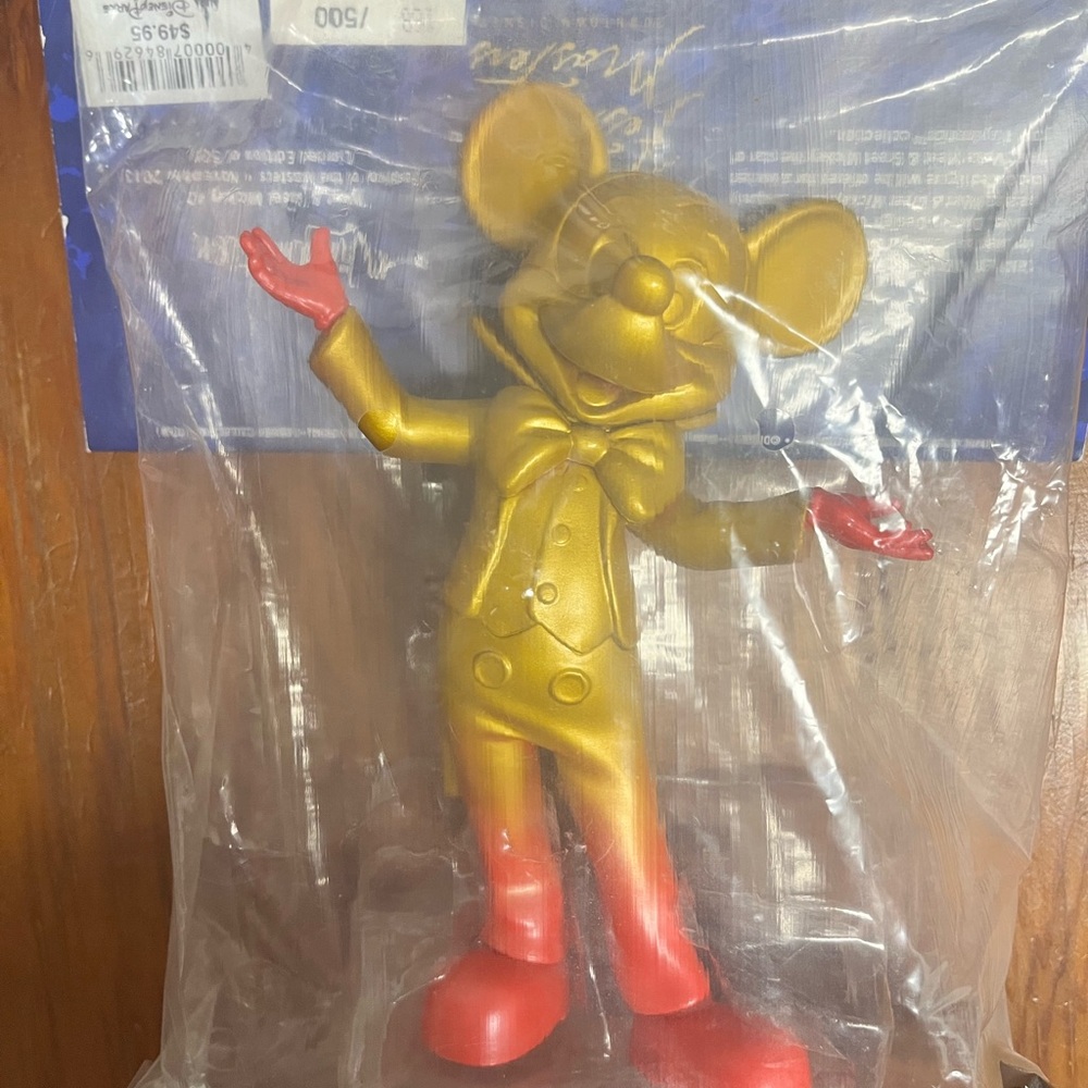2013 meet and greet Mickey Vinylmation